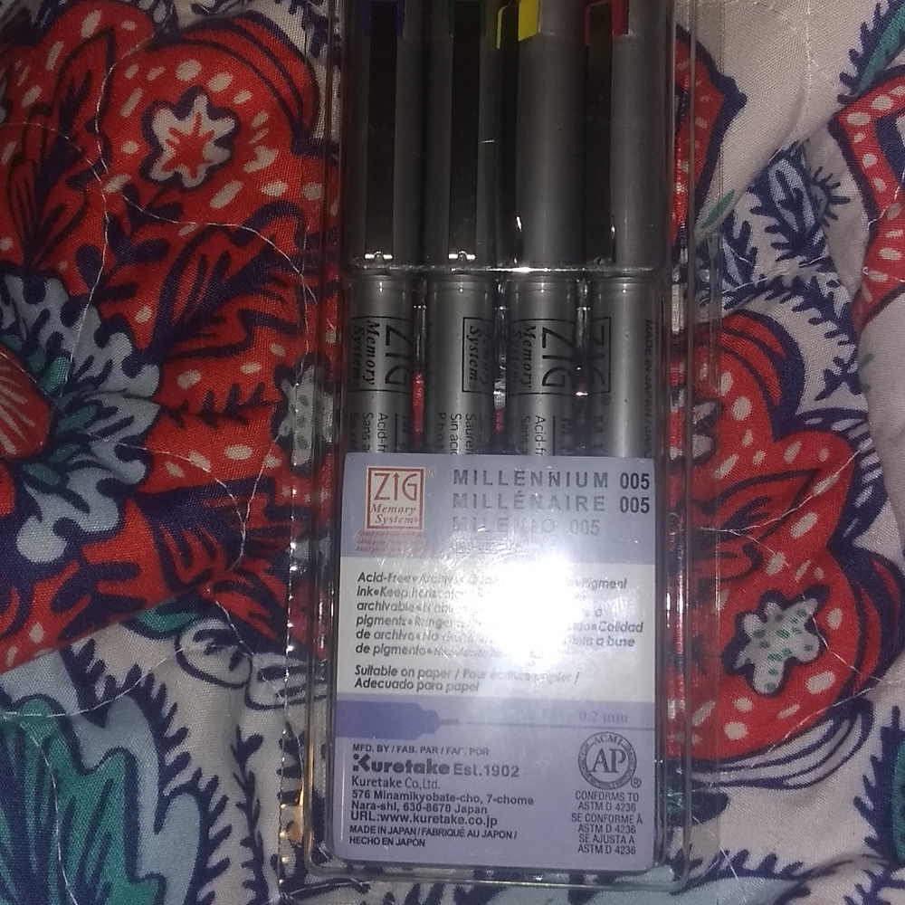 Zig millennium 005 art markers